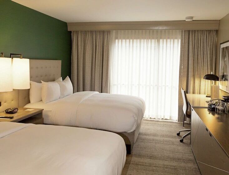 스탠다드 룸 더블 침대 2개, Hilton Birmingham Downtown At Uab
