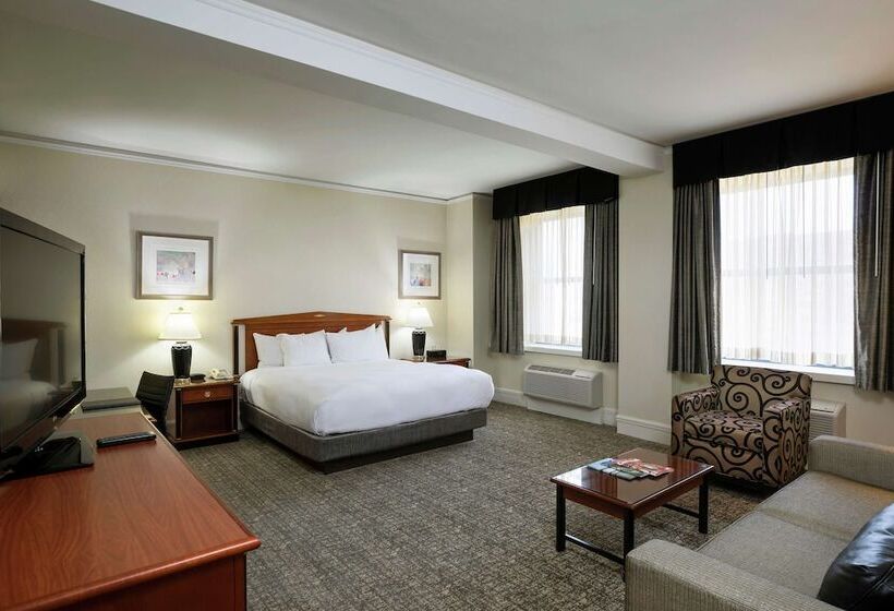 Mini Suite, Hilton Cincinnati Netherland Plaza