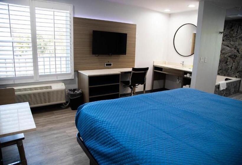 キングサイズベッドのデラックスルーム, Pico Rivera Inn And Suites