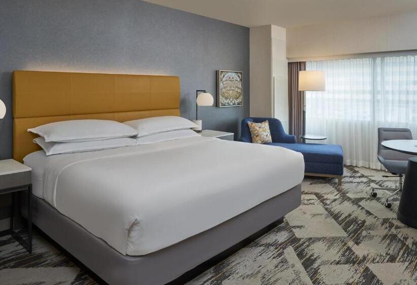 Стандартный Номер Кровать Кинг, Sheraton Detroit Novi