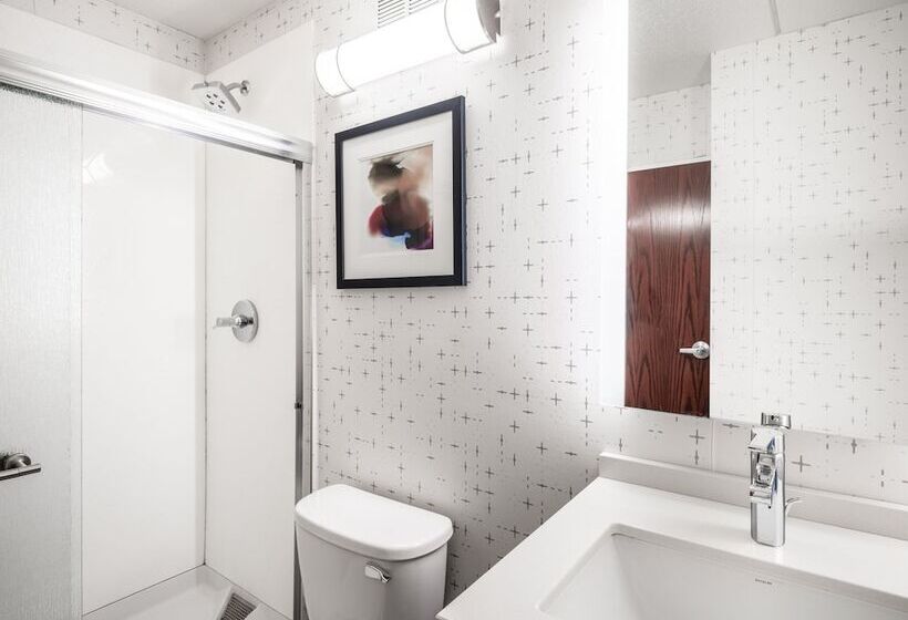 프리미엄 룸, Crowne Plaza Milwaukee South, An Ihg