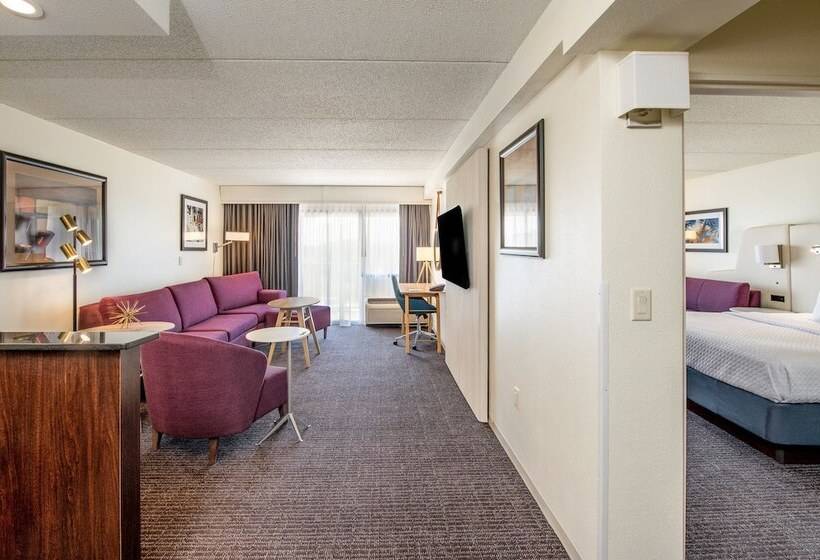 프레지덴셜 스위트, Crowne Plaza Milwaukee South, An Ihg