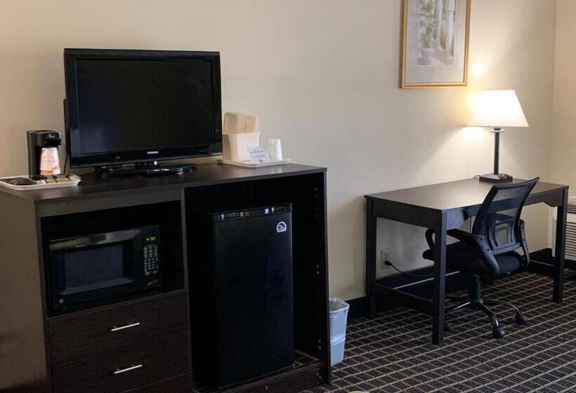 Люкс Кровать Кинг, Quality Inn & Suites Pensacola Bayview