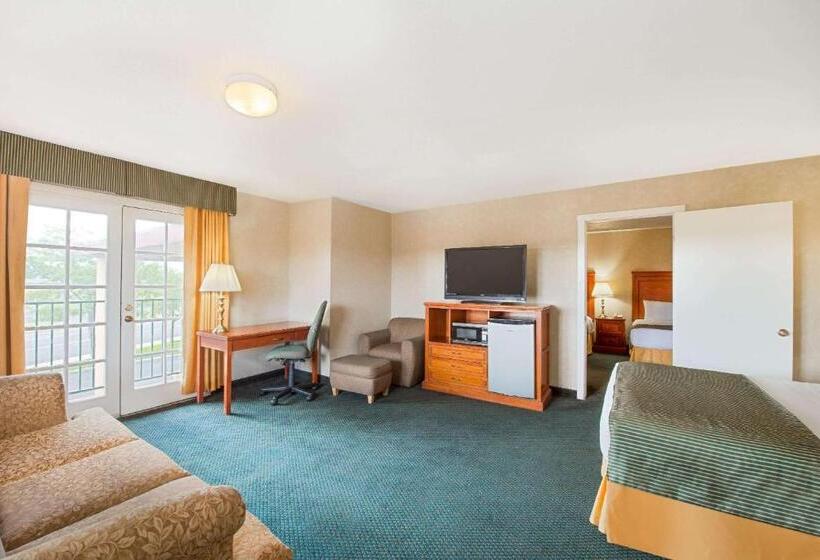 سوییت, Ramada By Wyndham Flagstaff East