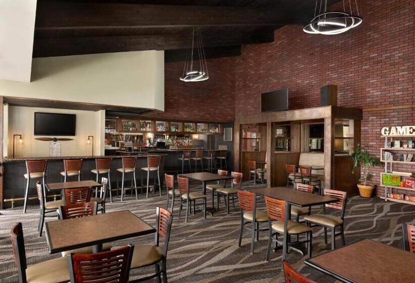 اتاق استاندارد, Ramada By Wyndham Spokane Airport