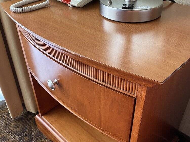 Quarto deluxe, Royal Pacific Motor Inn