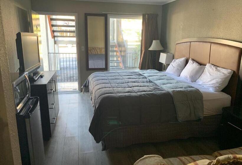 带大床的标准间, Travel Inn Kingsport