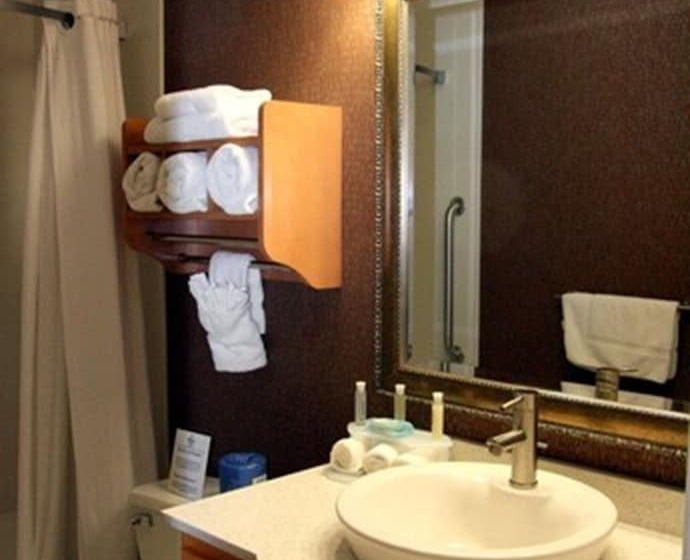 스탠다드 룸 더블 침대 2개, Holiday Inn Express Monterey   Cannery Row, An Ihg