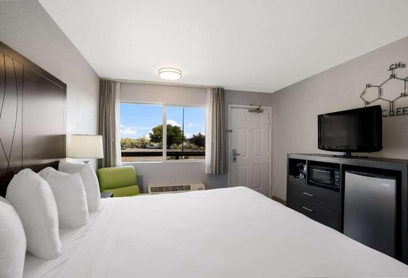 스탠다드 룸 킹사이즈 침대, Richland Riverfront Hotel, Ascend Hotel Collection