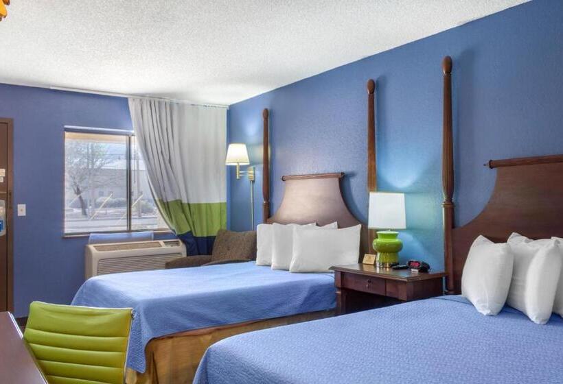 Номер Стандарт 2 Двуспальные Кровати, Rodeway Inn Near Ft Huachuca