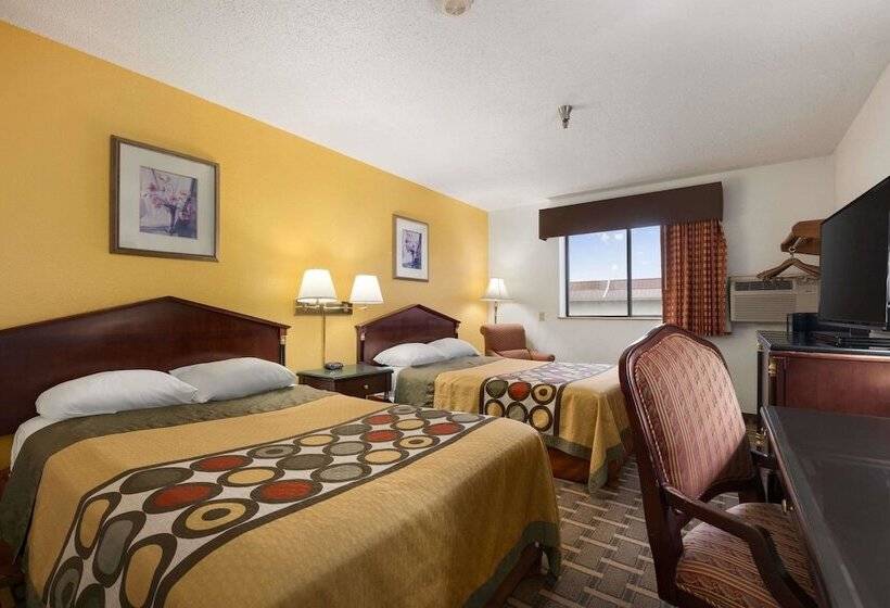 Номер Стандарт 2 Двуспальные Кровати, Super 8 By Wyndham Brookville