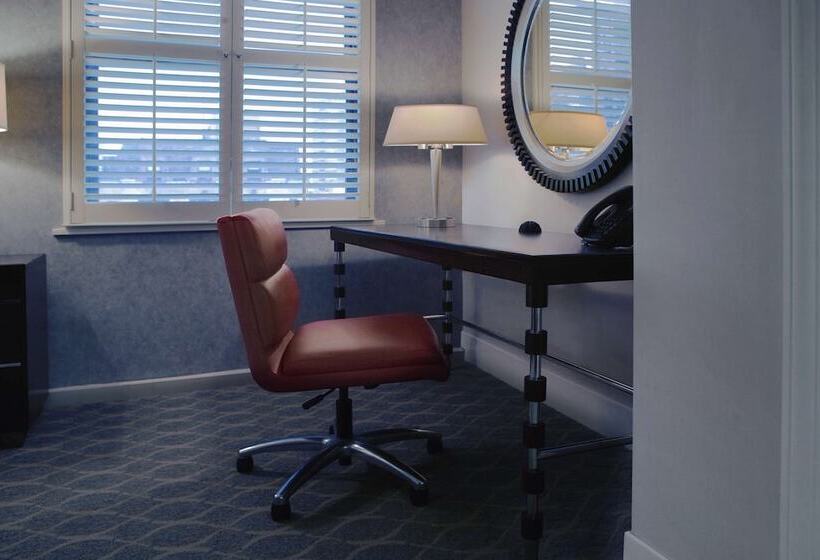 סוויטה נשיאותית, Hilton Orrington / Evanston