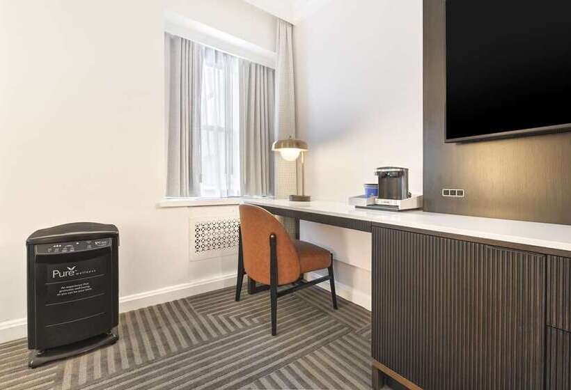 带大床的标准间, Hilton Parsippany