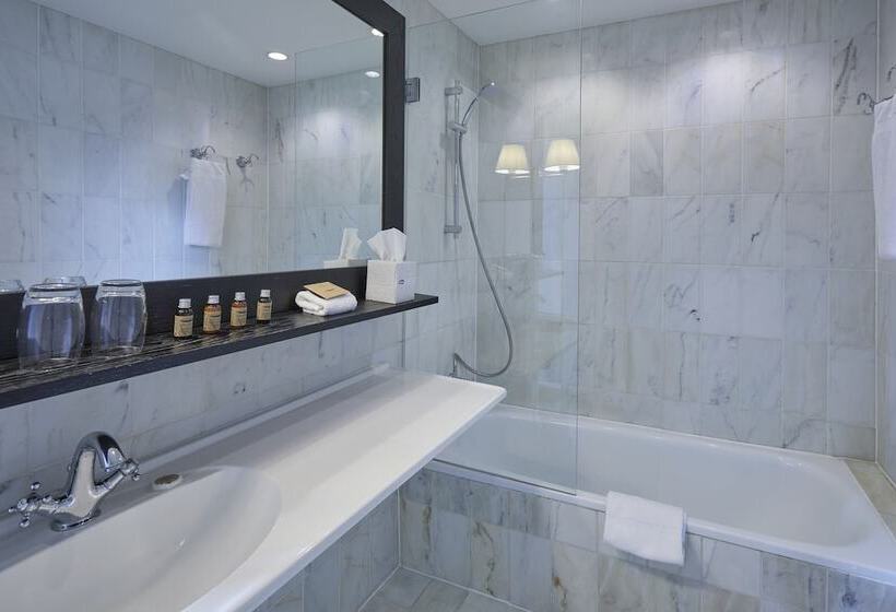 Номер Superior, First Hotel Grand