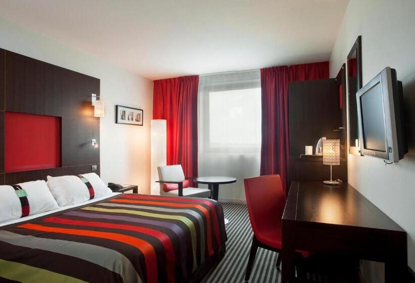 Номер Стандарт с доступом в Спа, Holiday Inn Dijon Toison D Or, An Ihg