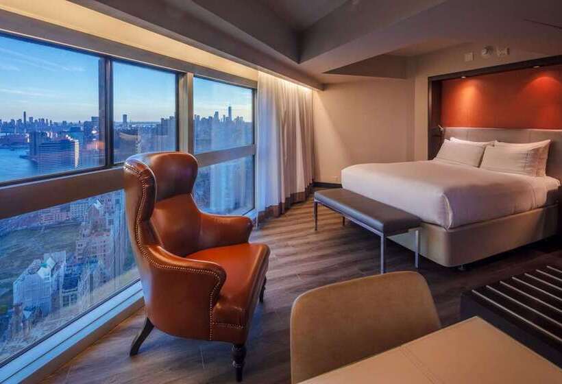 복층 룸 퀸 침대, Capital Hilton