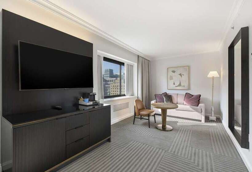 복층 룸 퀸 침대, Capital Hilton
