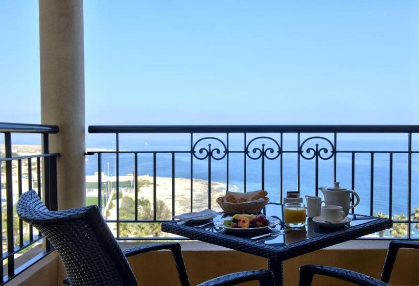 اتاق لوکس با چشم‌انداز دریا, Corinthia St George S Bay
