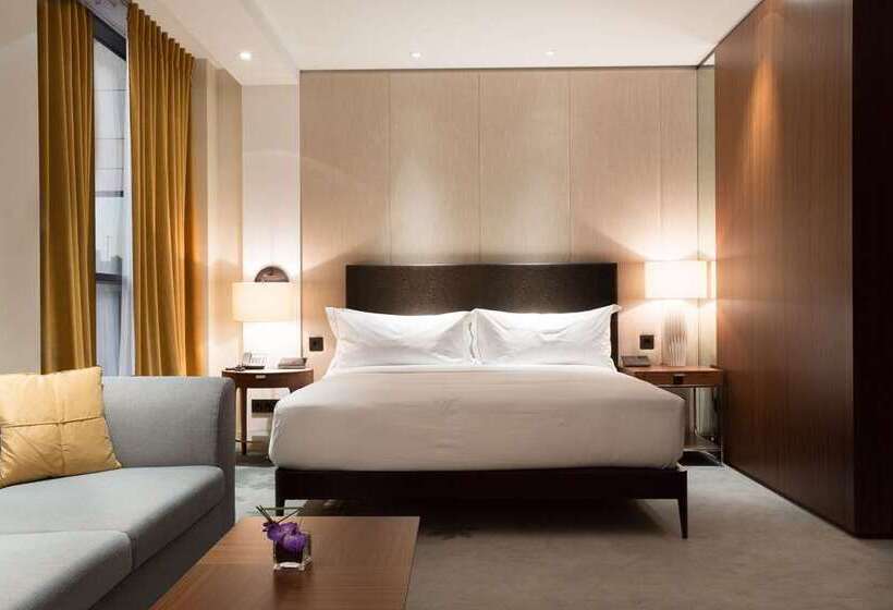 اتاق اجرایی با تخت بزرگ, Hilton Prague Old Town