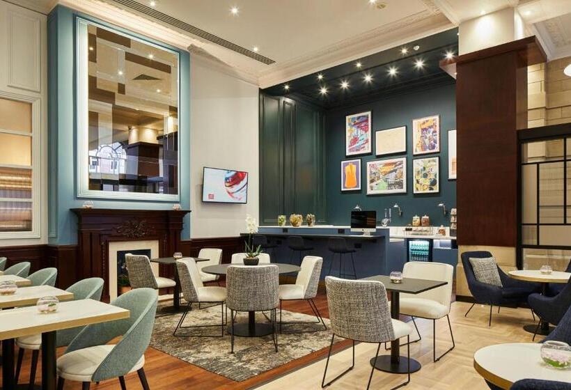 Полулюкс Президентский, Leeds Marriott