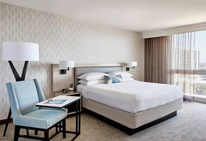 标准间带双人床, Los Angeles Airport Marriott