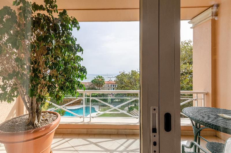 غرفة قياسية مطلّة علي النهر, Olissippo Lapa Palace – The Leading Hotels Of The World