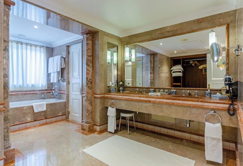 جناح, Olissippo Lapa Palace – The Leading Hotels Of The World