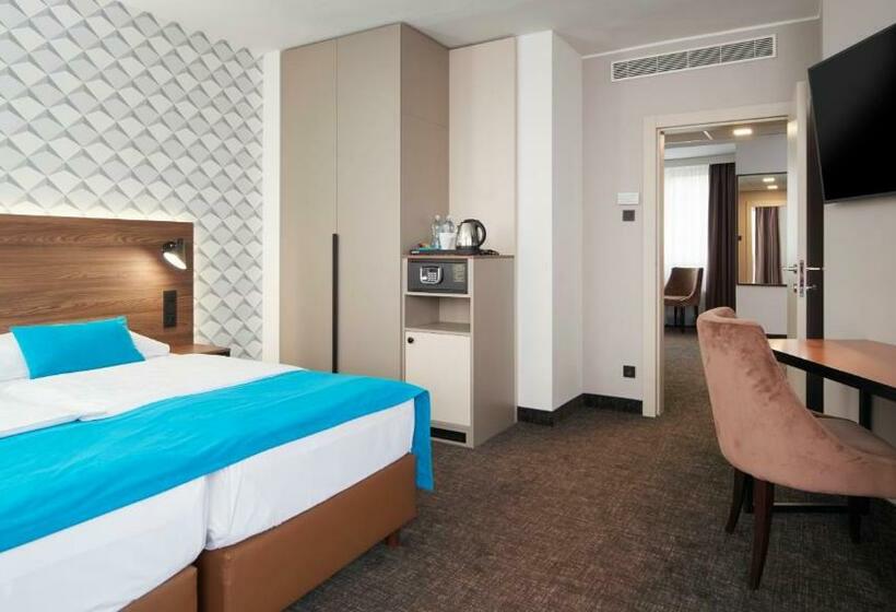 Suíte Deluxe, Orea Hotel Pyramida Praha