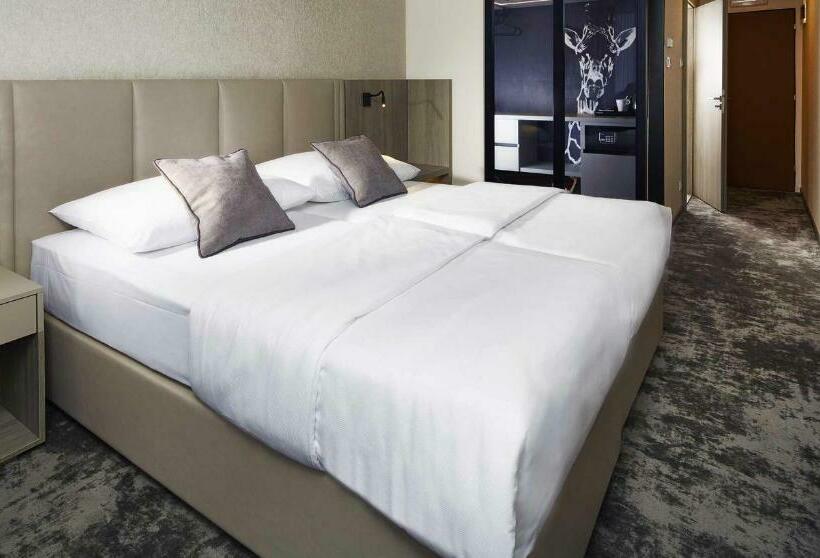 Quarto Executivo, Orea Hotel Pyramida Praha