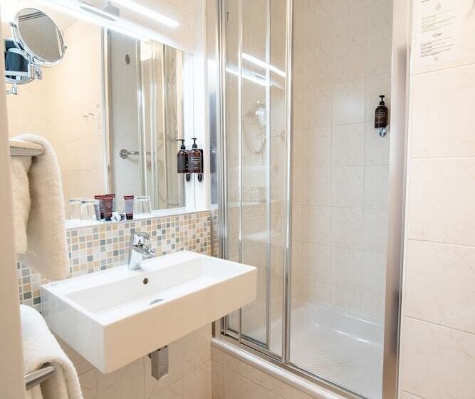 Quarto Clássico, Orea Hotel Pyramida Praha