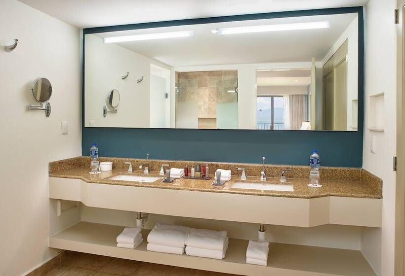 סוויטה נוף לים, Marriott Puerto Vallarta Resort & Spa