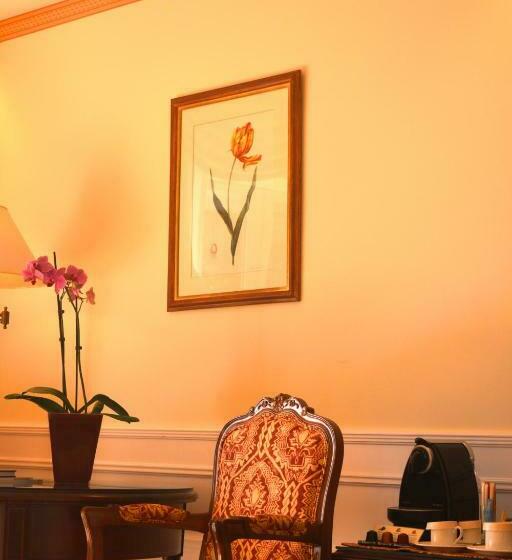 جناح جونيور, Olissippo Lapa Palace – The Leading Hotels Of The World