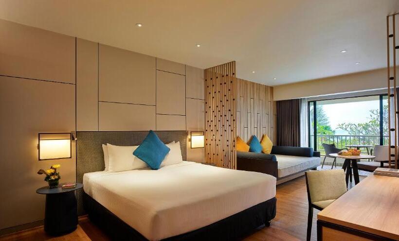 Семейный Номер Deluxe, Parkroyal Penang Resort