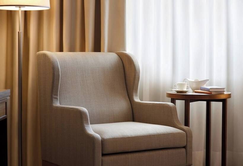 اتاق سوپریور, Sheraton Lake Como