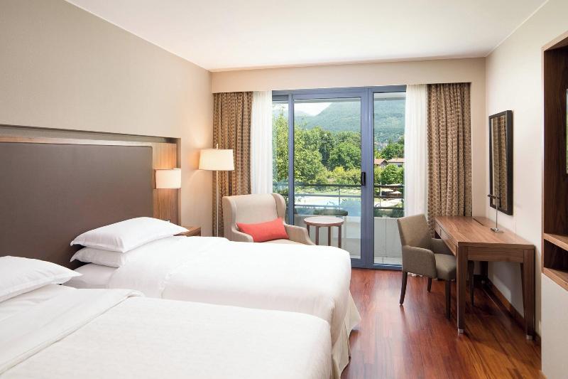 اتاق لوکس, Sheraton Lake Como