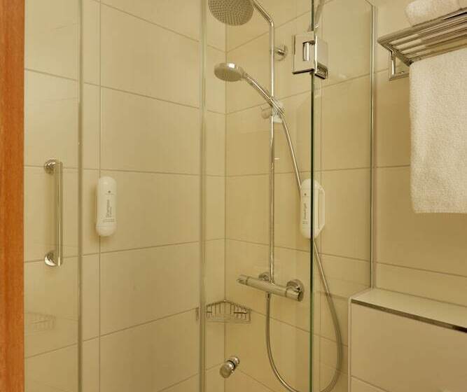 Номер Комфорт, H+ Hotel Nürnberg