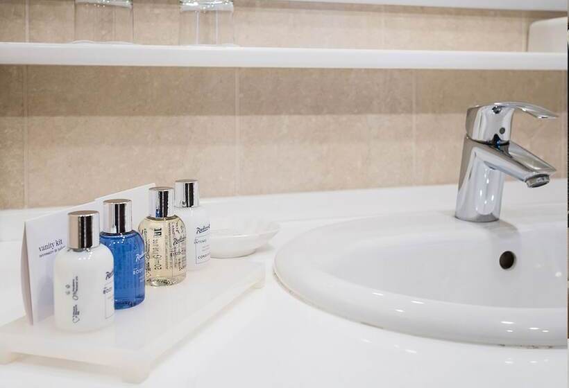 小型套房, Radisson Slavyanskaya Hotel And Business Centre, Moscow