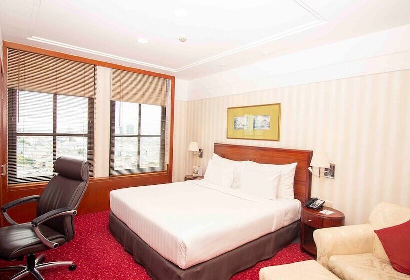 Президентский Люкс, Redtop Hotel & Convention Center