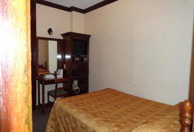 Quarto Estandar Banheiro Compartilhado, 31 Extended Stay