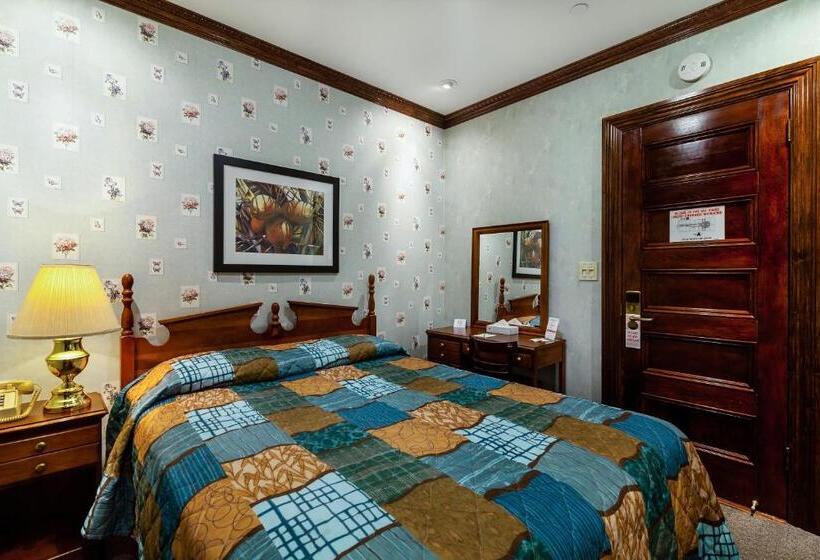 اتاق استاندارد, 31 Extended Stay