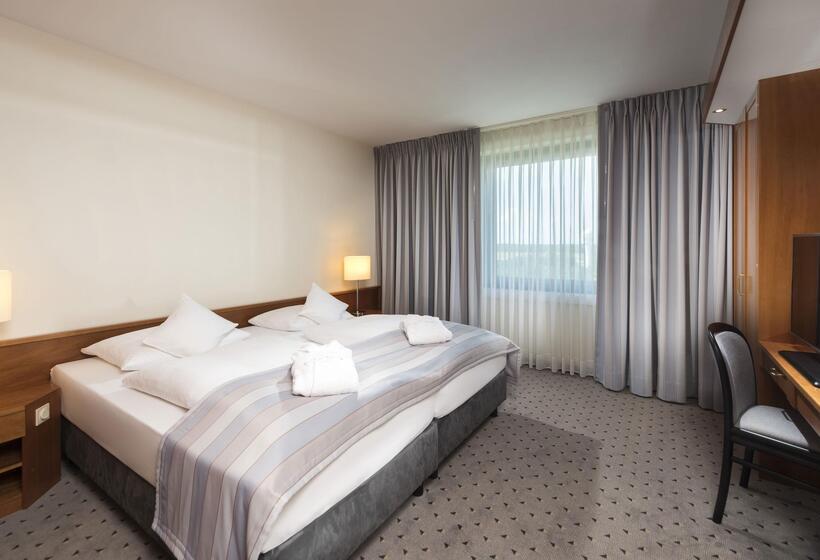 Полулюкс, Maritim Airport Hotel Hannover