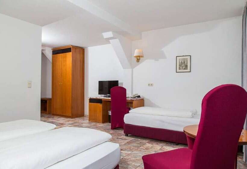 Номер Стандарт Трехместный, Parkhotel Altenburg