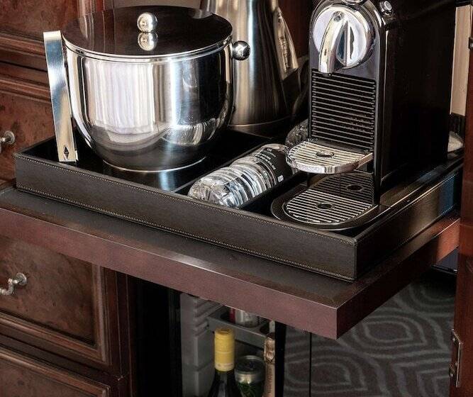 Quarto Deluxe, The Roosevelt New Orleans  A Waldorf Astoria