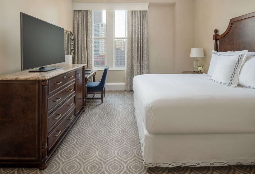 Quarto Deluxe, The Roosevelt New Orleans  A Waldorf Astoria