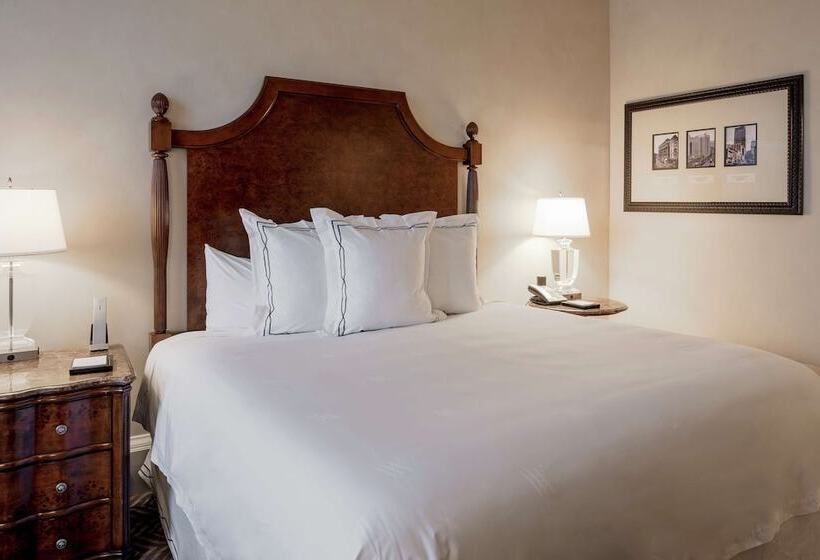 quarto Deluxe Adaptado para Deficientes Físicos, The Roosevelt New Orleans  A Waldorf Astoria