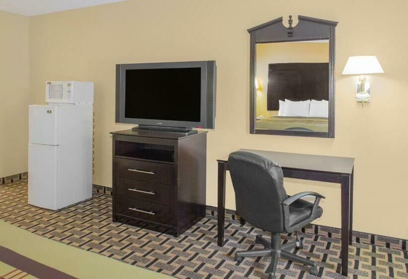 Номер Стандарт Адаптированный для Инвалидов, Days Inn By Wyndham Andalusia