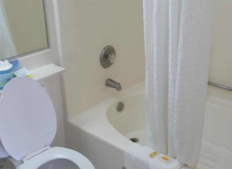 Номер Стандарт, Days Inn By Wyndham Orange Anaheim