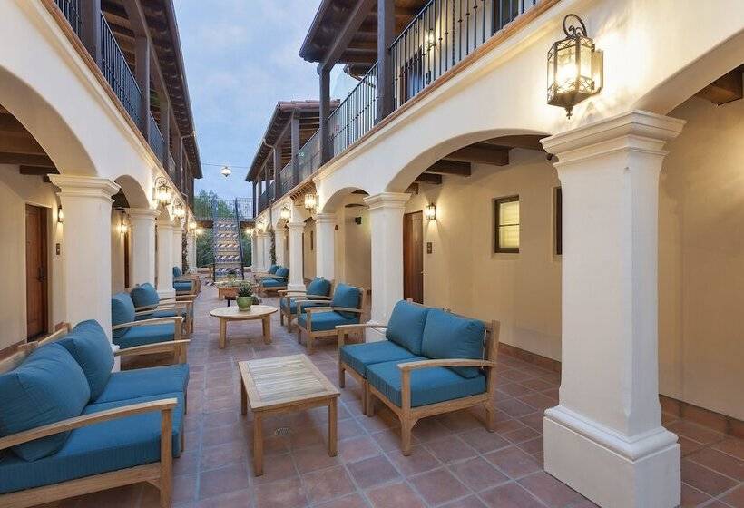 Номер Deluxe, La Playa Inn Santa Barbara