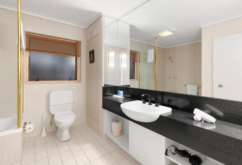 2 Bedroom Suite with Terrace, Pacific Bay Resort