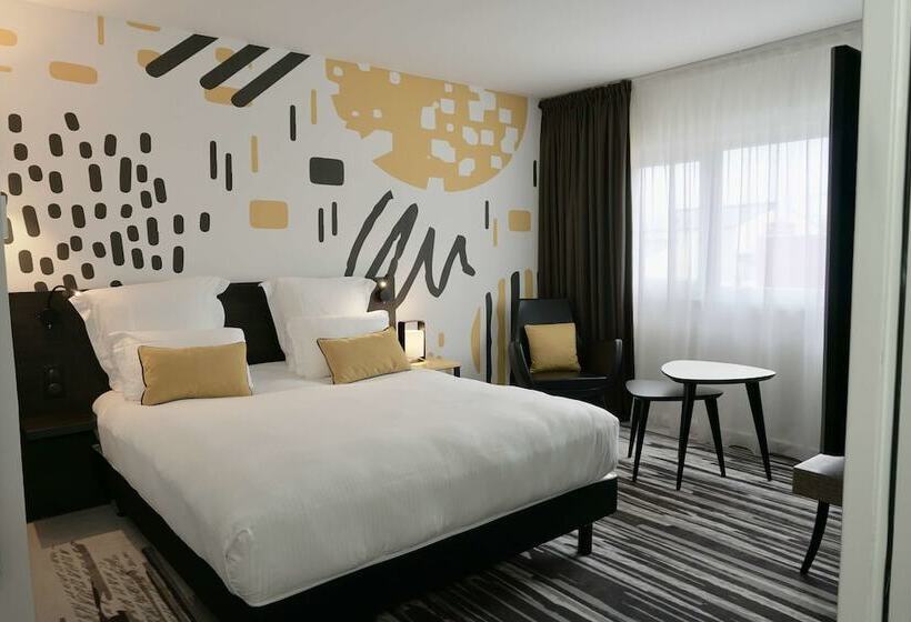 Номер Superior, Golden Tulip Roissy Saint Witz
